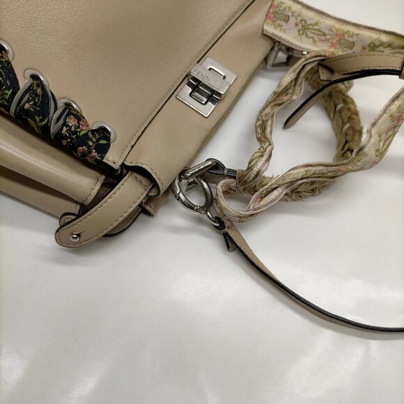 Authentic Fendi Beige Leather Hand Bag mn764-121225 - Picture 8 of 16